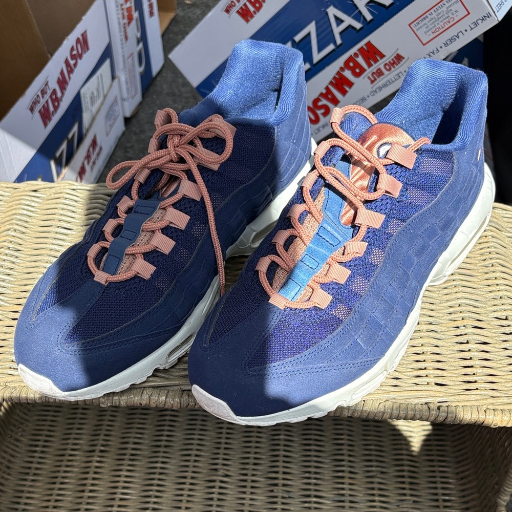 Nike Men's Navy and Coral Athletic Shoes